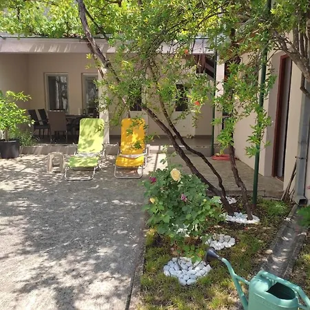 Herzegovinian Hobbiton Vakantiehuis Stolac